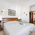T5 Com Piscina Portimão