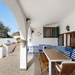 T5 Com Piscina Nyaraló *