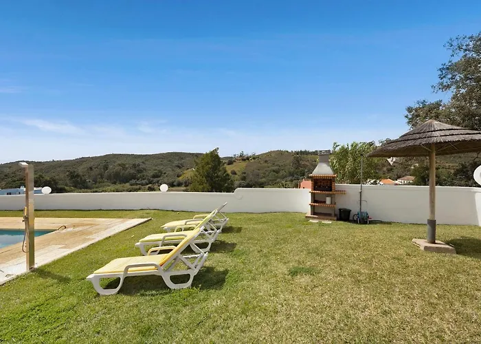 T5 Com Piscina 펜션 *