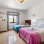 Prázdninový dům T5 Com Piscina *