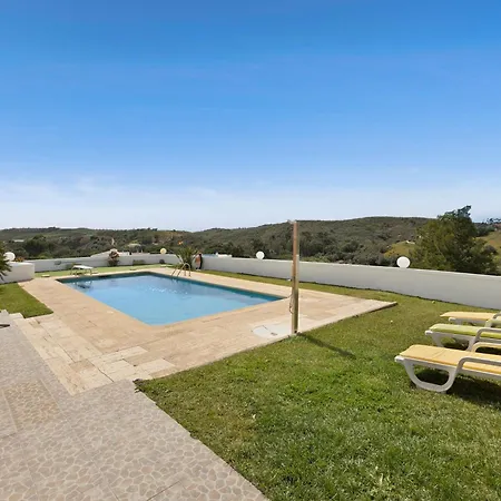 T5 Com Piscina